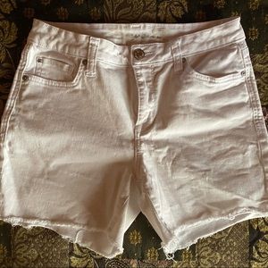 Seven7 Denim Cut off Shorts, White, Size 6